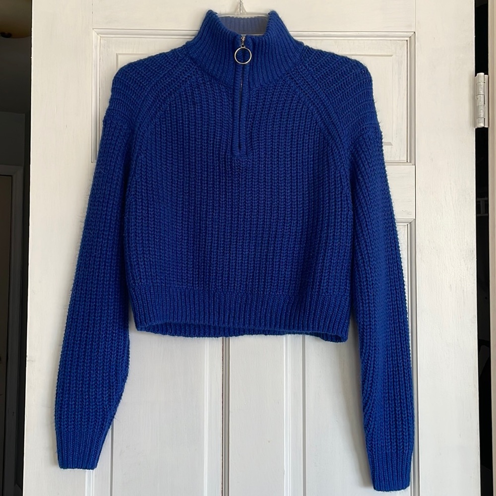 Cropped sweater